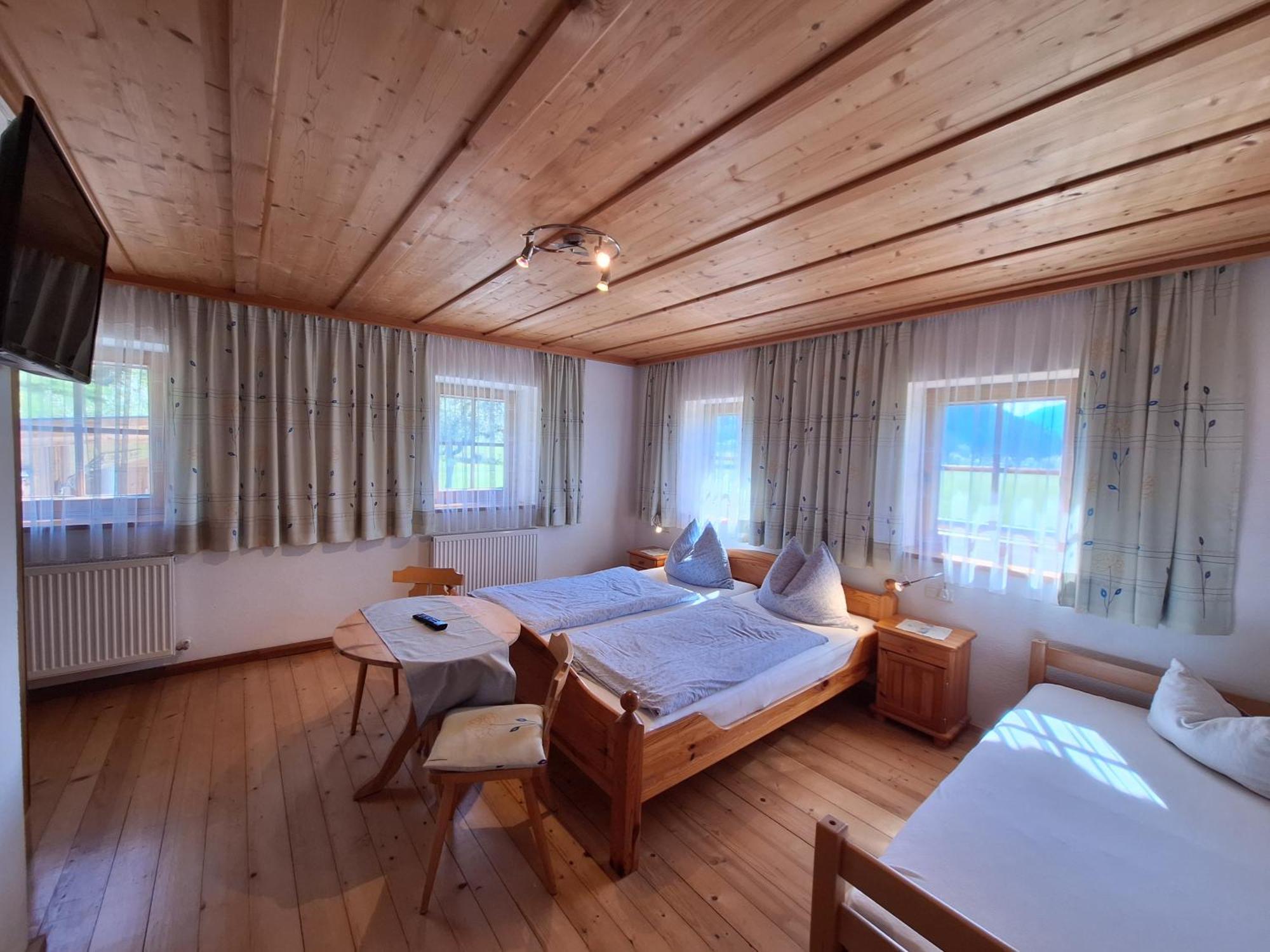 Bio- Bauernhof Obermaurach Apartment Walchsee